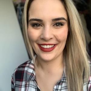 Meet your Posher, Karine